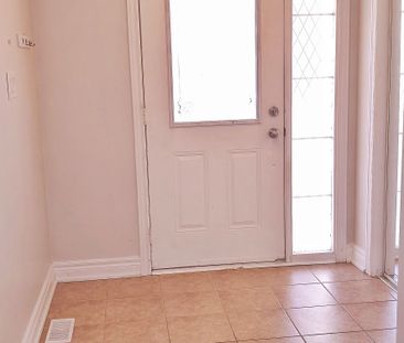 For Lease - 109 Atherton Avenue, Ajax, Ontario - Photo 2