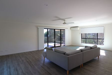 33 Conte Street, East Lismore - Photo 2
