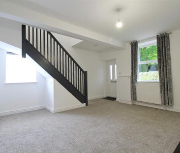 3 bedroom end of terrace house to rent - Photo 1