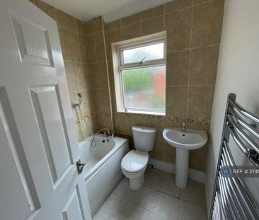 2 bedroom semi-detached house to rent - Photo 3