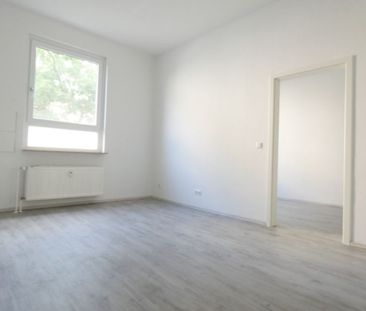 *** Moderne DG-Wohnung in den beliebten Simsonblöcken sucht neuen M... - Photo 2