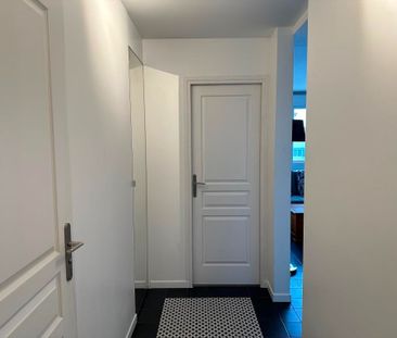 Location Appartement 5 pièces 75m² - Photo 2