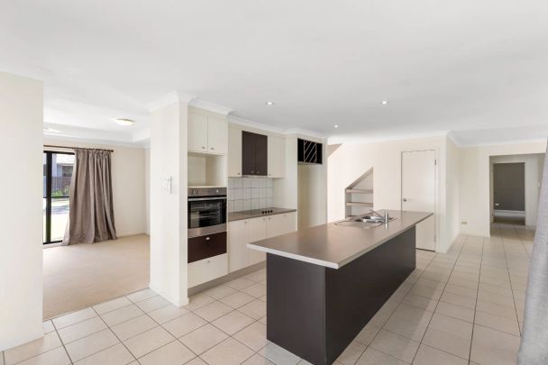 Large Family Home At The Top of Buderim - Photo 1