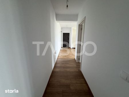 Apartament la etajul 2 cu 3 camere balcon loc parcare Doamna Stanca - Fotografie 4