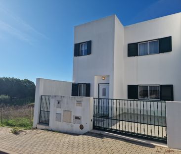 Moradia T3 para Arrendamento Temporário até 30.06.26 em Castro Marim - Photo 1