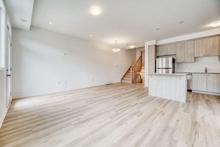 For Lease - 53 Pearen Lane, Barrie, Ontario - Photo 5