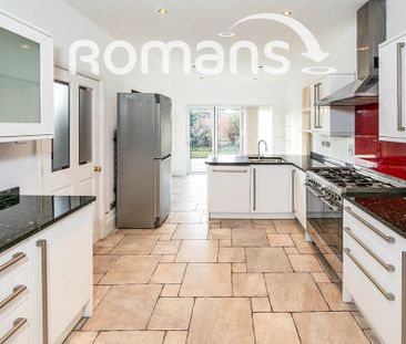 4 bedroom semi-detached house to rent - Photo 5