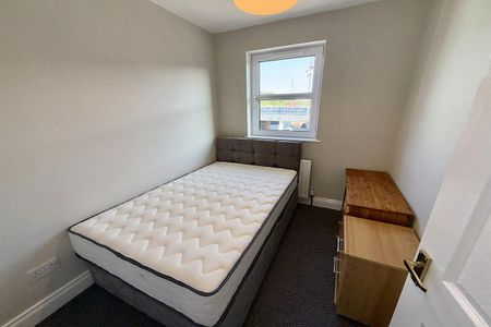 14 Donnybrook Court, Belfast BT9 7GH - Photo 3