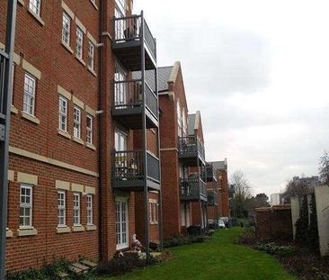 Florey Gardens, Aylesbury, HP20 - Photo 2