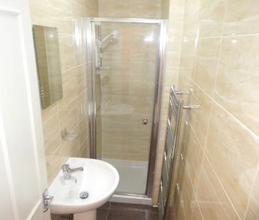 4 bedroom terraced house to rent - Photo 6