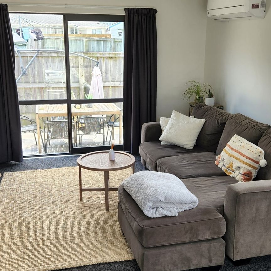 Moderm two bedroom home - Photo 1