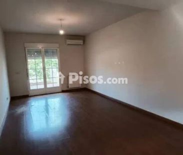 Casa adosada en alquiler en Hospital-Nuevo Centro - Photo 2