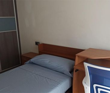 Piso de alquiler en Carrer San Isidro, 30, Centro - Photo 5