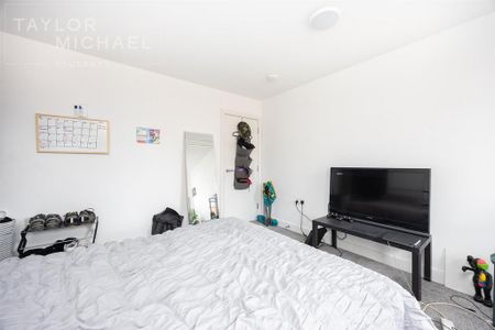 5 bedroom apartment to rent - Photo 2