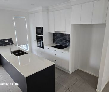 Great Location! Quiet & Relaxed Tranquil living - Photo 3