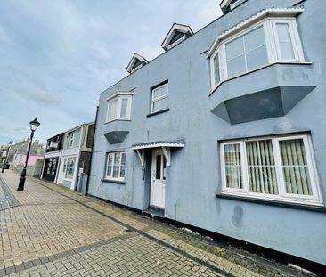 Milford Haven, Milford Haven, SA73 - Photo 1