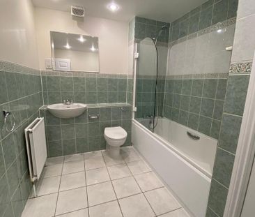 2 bedroom apartment to rent - Photo 6