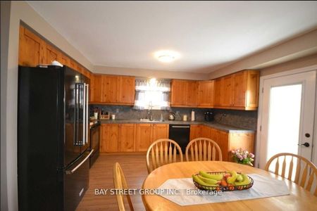 For Lease - 3503 Cherrington Crescent, Mississauga, Ontario - Photo 3