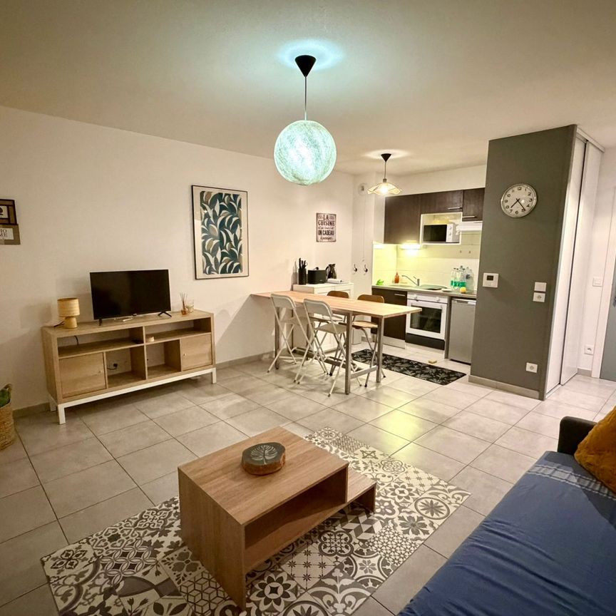 Location Appartement 2 pièces 43m² PESSAC 33600 - Photo 1