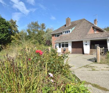 4 bedroom detached house to rent - Photo 3
