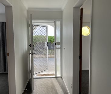 Central Hutt - Photo 3