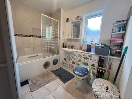 Varcoe Gardens, Hayes, UB3 2FJ - Photo 5