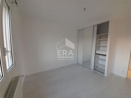 Location Maison 5 pièces 122m² - Photo 3