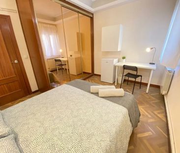 Calle del Doctor Bellido, Madrid, Community of Madrid 28018 - Photo 4