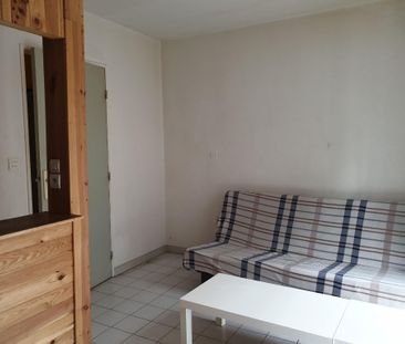 Location Appartement 1 pièce 20m² NIMES 30000 - Photo 3