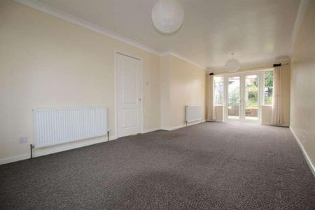 Tunwell Greave, Sheffield, S5 - Photo 2