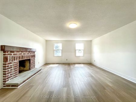 For Lease - 4485 Jenkins Crescent, Mississauga, Ontario - Photo 4