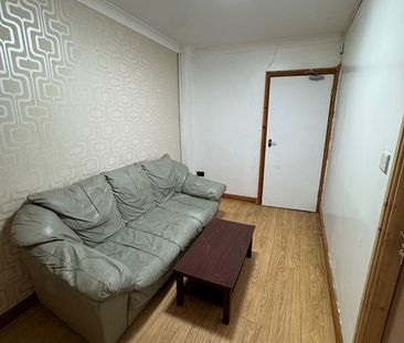 Room in a Shared House, Ellesmere Road, B8 - Photo 1