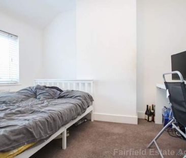 2 bedroom property to rent in Watford - Photo 2