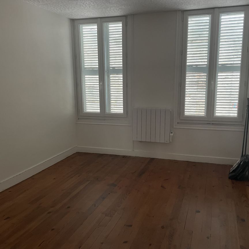 Location Appartement 3 pièces 52m² MAUZE SUR LE MIGNON 79210 - Photo 1