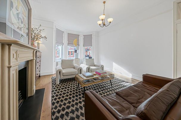 3 bedroom flat to rent - Photo 1