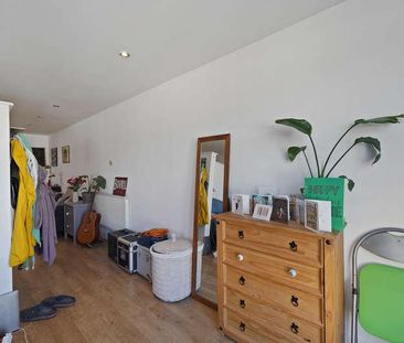 Poplars Court, Poplars Road, London, E17 - Photo 3
