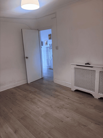 West View, Feltham, TW14 - Photo 3