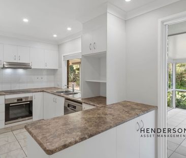 SPACIOUS FAMILY HOME WITH MODERN UPDATES AND PRIVATE YARD - Photo 3