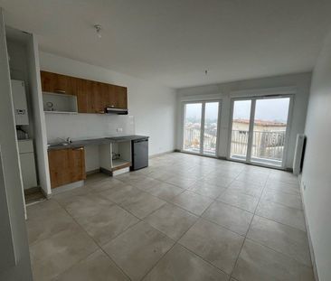 Location Appartement 1 pièce 31m² CENON 33150 - Photo 3