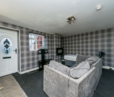 BASEMENT FLAT 238 DEWSBURY ROAD BEESTON LEEDS LS11 6ER - Photo 4