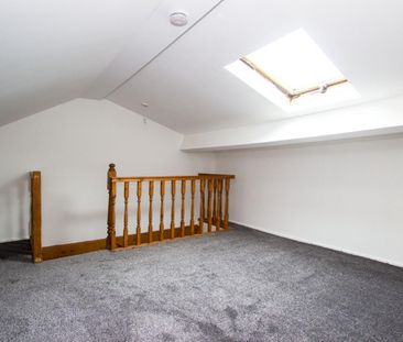 3 bedroom House To Let Total Size: 1246 SQ FT - Photo 1