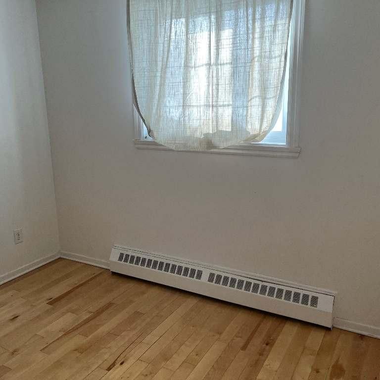 Apt 3 1/2 Laval - Photo 1