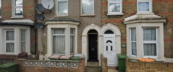 2 Bed Flat, Chesterton Terrace, E13 - Photo 1