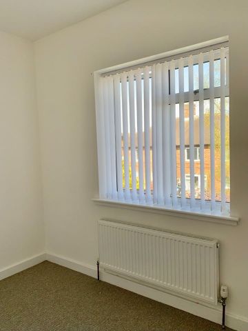 3 Bed Semi-Detached House, Hayles Close, NG5 - Photo 3