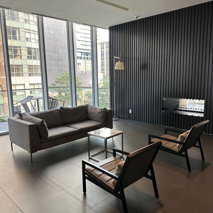 For Lease - 15 Grenville Street Unit# 1808, Toronto, Ontario - Photo 1