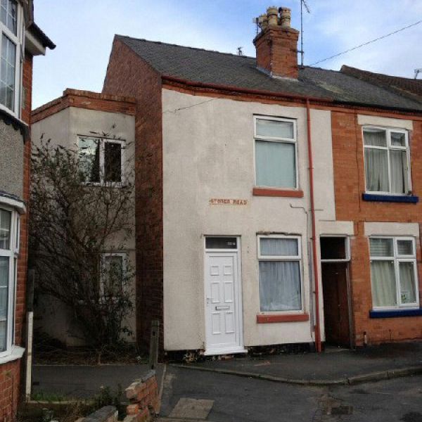 111 Storer Road - Former 6 Bed House now huge 4 bed student homeLoughborough - Photo 1