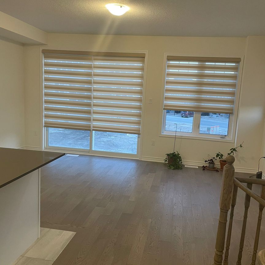 For Lease - 165 Village Gate Drive, Wasaga Beach, Ontario - Photo 1