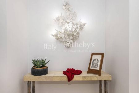 Luminoso appartamento con terrazza - Photo 2