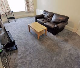 2 bedroom Flat in Otley Road, Leeds - Photo 6