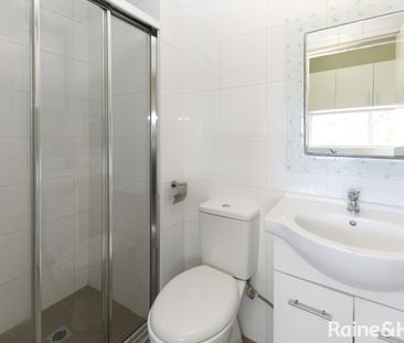 Modern Fully-Furnished Studio in Prime Randwick Location - Photo 4